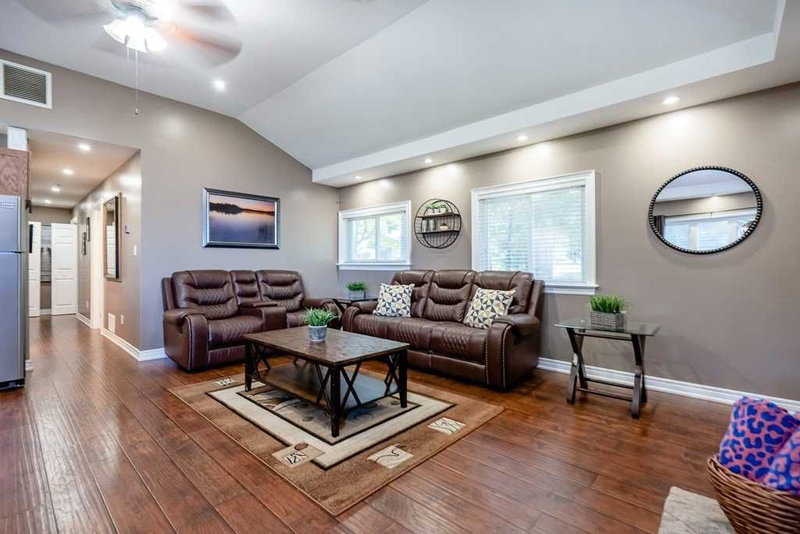 230 Robins Point Rd, Tay, L0K 2A0 | Image 3