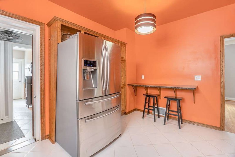 404 Manly St, Midland, L4R 3E3 | Image 2