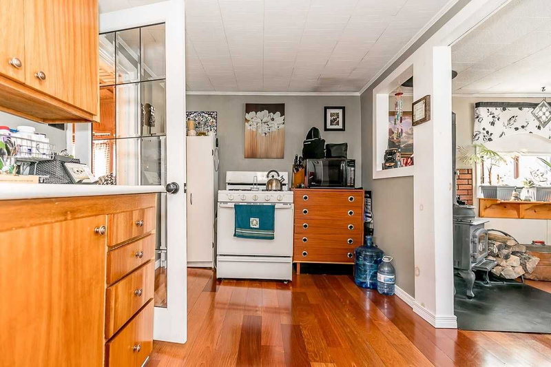 39 Ash St, Tay, L0K 2C0 | Image 3