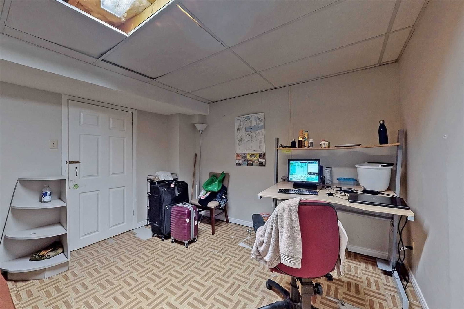 Listing Image 6