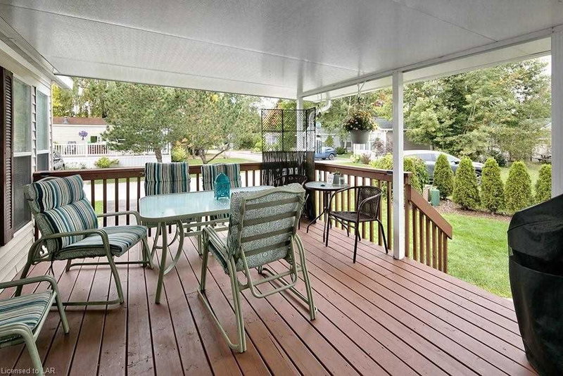 30 Huron Circ, Wasaga Beach, L9Z1X7 | Image 3