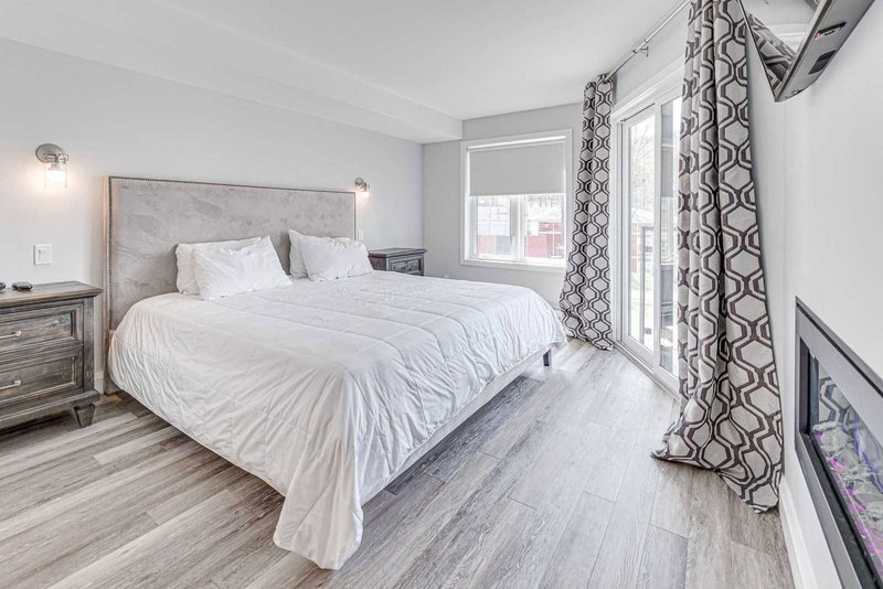 406 - 80 Horseshoe Blvd, Oro-Medonte, L4M 4Y8 | Image 3