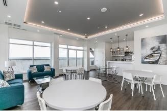 705 - 90 Orchard Point Rd, Orillia, L3V 8K4 | Image 3