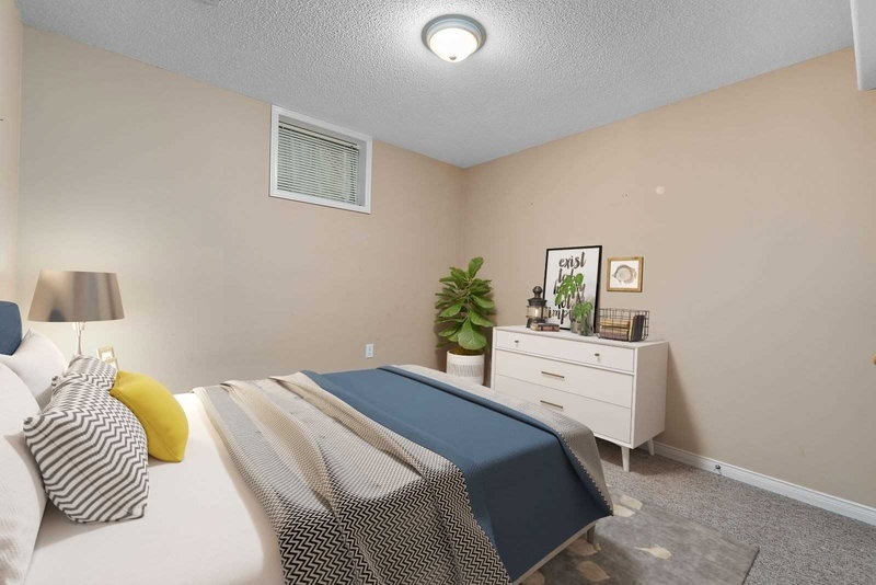 114 Bird St, Barrie, L4N0W6 | Image 2