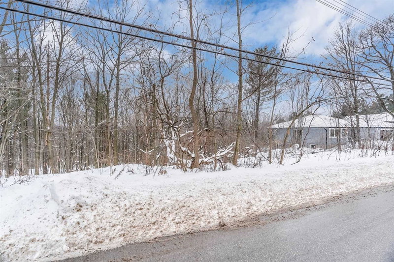 226 Church St, Penetanguishene, L9M 1G6 | Image 2