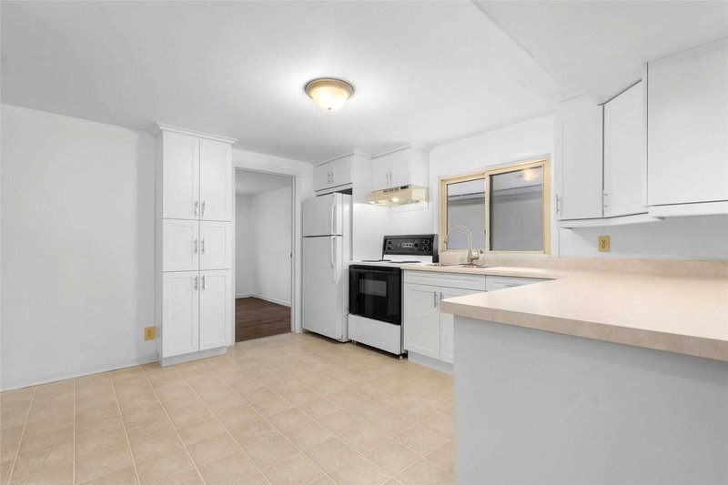 251 St Paul St, Collingwood, L9Y 3P5 | Image 3