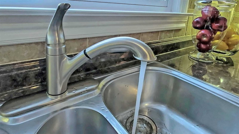 325 Innisfil St, Barrie, L4N3G4 | Image 2