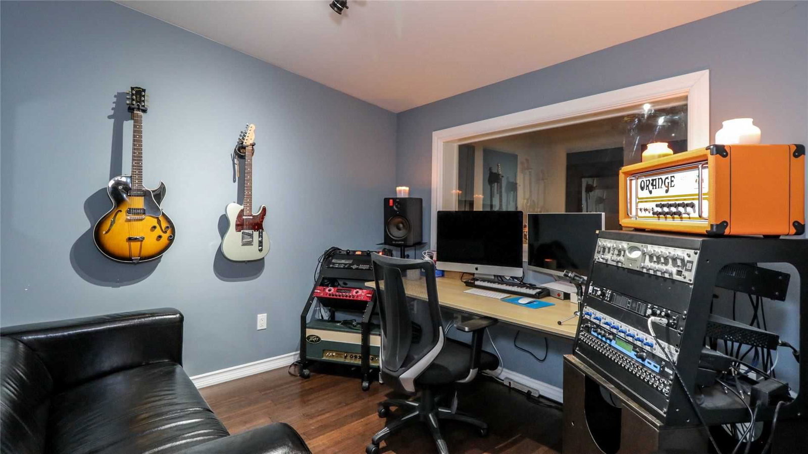 Listing Image 7
