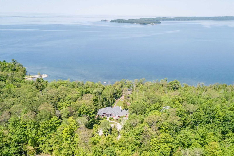 679 Sandy Bay Rd, Tiny, L9M 0H6 | Image 2