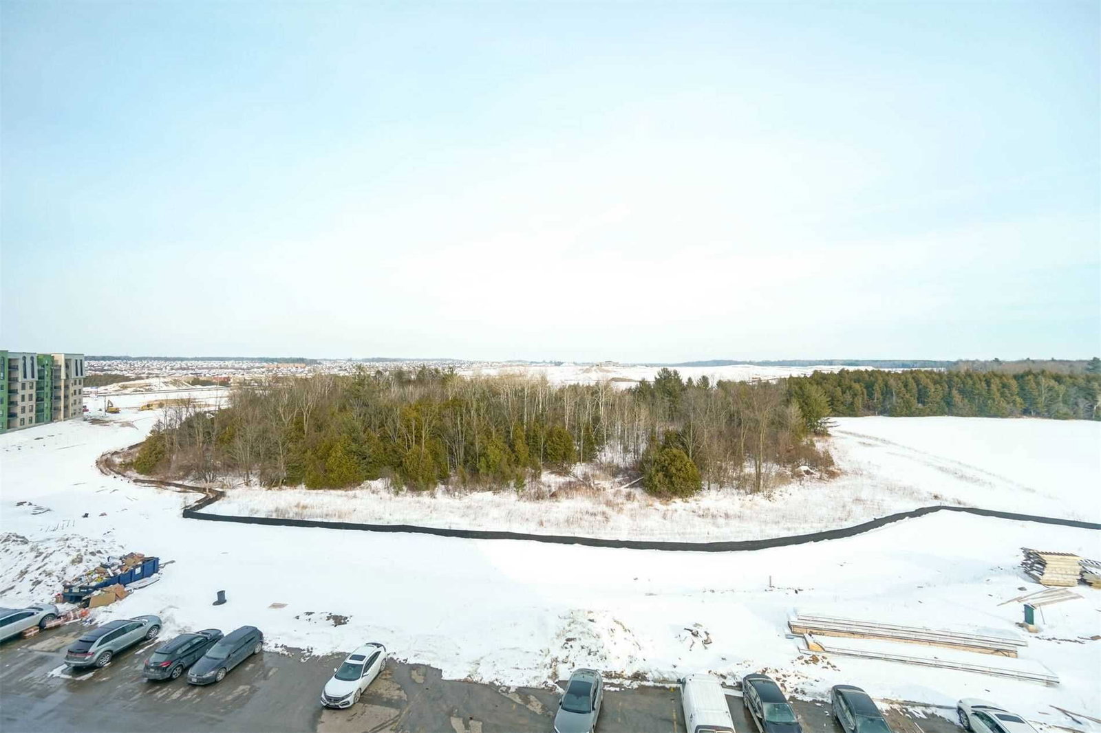 Listing Image 7