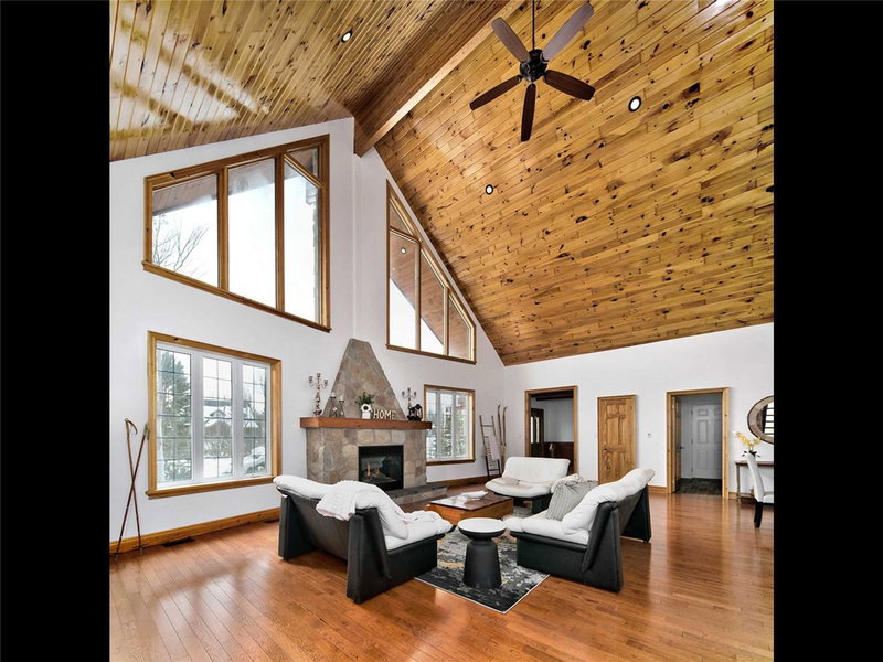 53 Broadview St, Collingwood, L9Y0X2 | Image 3