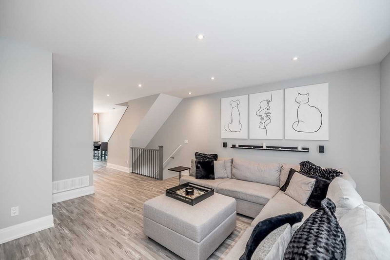 45 - 369 Essa Rd, Barrie, L4M4T5 | Image 2