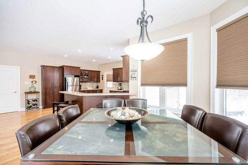 42 Forest Circ, Tiny, L9M 0H4 | Image 3