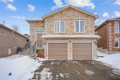 Detached House sold at 35 Forest Dale Drive, Barrie, Ontario, L4M6M7 - Little Lake - MLS: S5520279