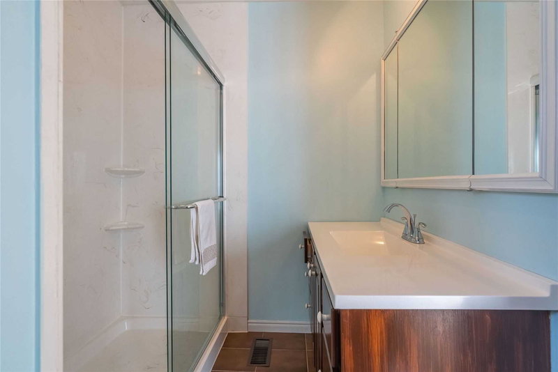 275 Barrie Rd, Orillia, L3V 2R4 | Image 3