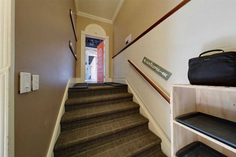 81 Mississaga St E, Orillia, L3V 1V6 | Image 3