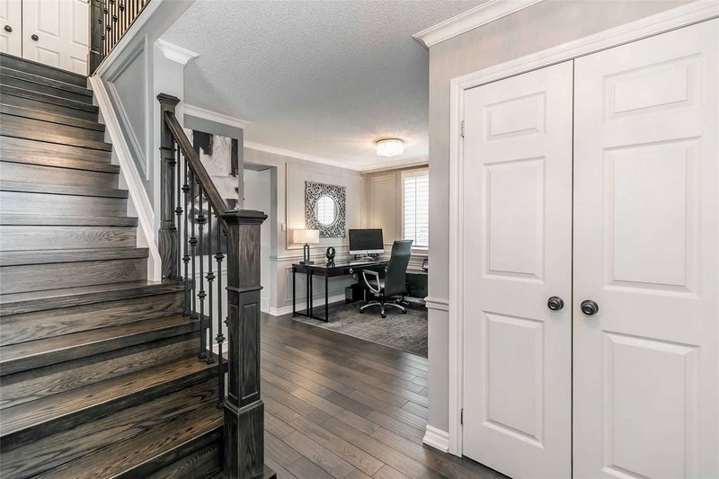 5 Claire Dr, Barrie, L4N5X9 | Image 2