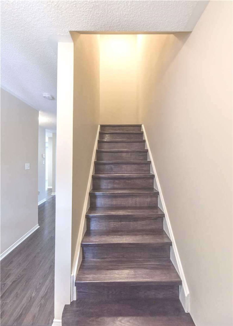 8 - 531 High St, Orillia, L3V 4X9 | Image 3