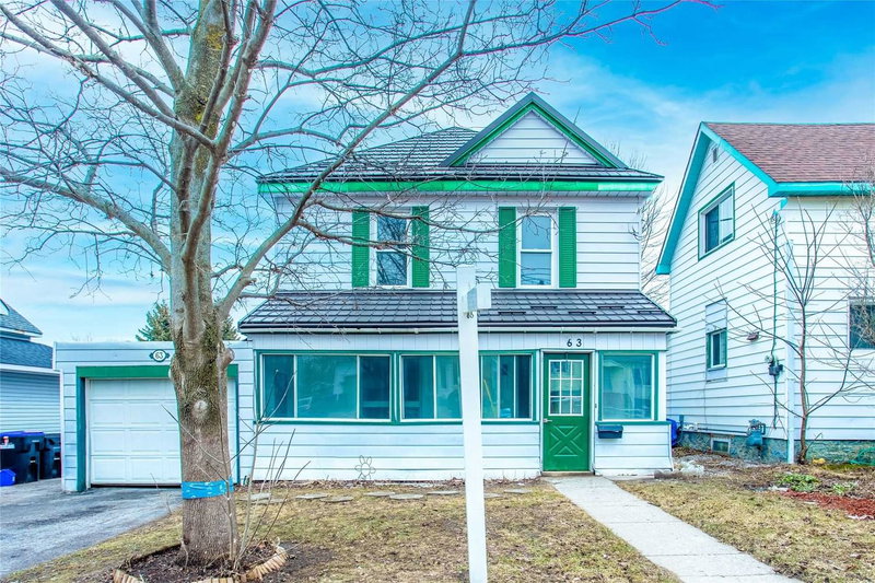 63 Fifth St E, Midland, L4R 3V4 | Image 2