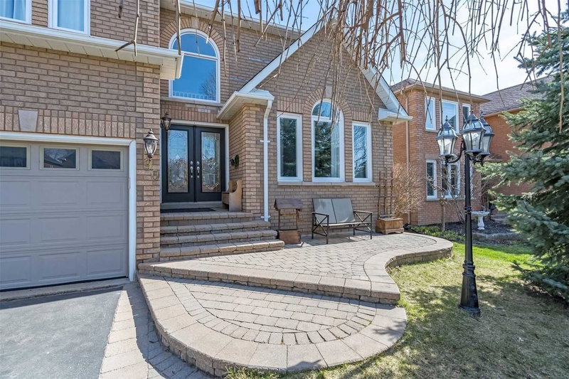 90 Cityview Circ, Barrie, L4N 7V2 | Image 3