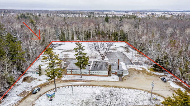 3267 Mosley St, Wasaga Beach, L9Z 1V2 | Image 2