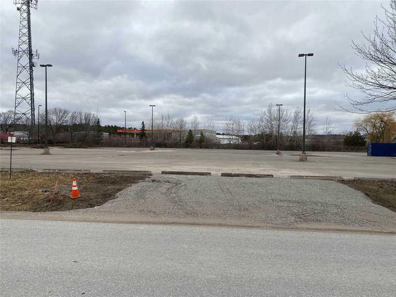 50 Jamieson Dr, Oro-Medonte, L3V6H1 | Image 3