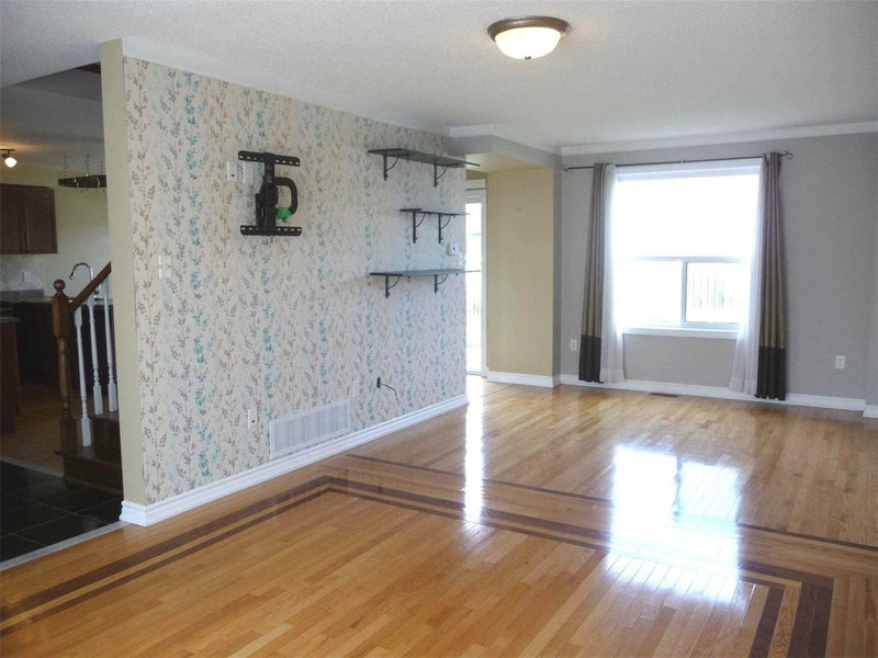 134 Dean Ave, Barrie, L4N0V6 | Image 2