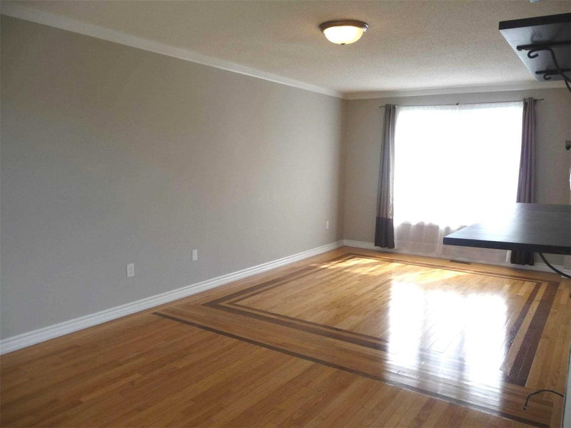 134 Dean Ave, Barrie, L4N0V6 | Image 3