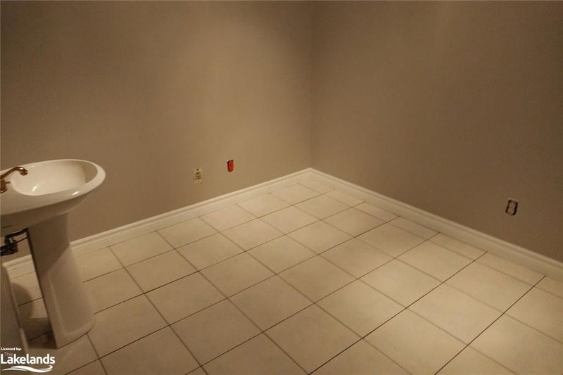 A - 43 Hurontario St, Collingwood, L9Y2L7 | Image 2