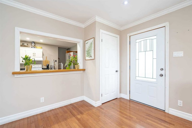 10 Lucy St, Penetanguishene, L9M 1K7 | Image 3