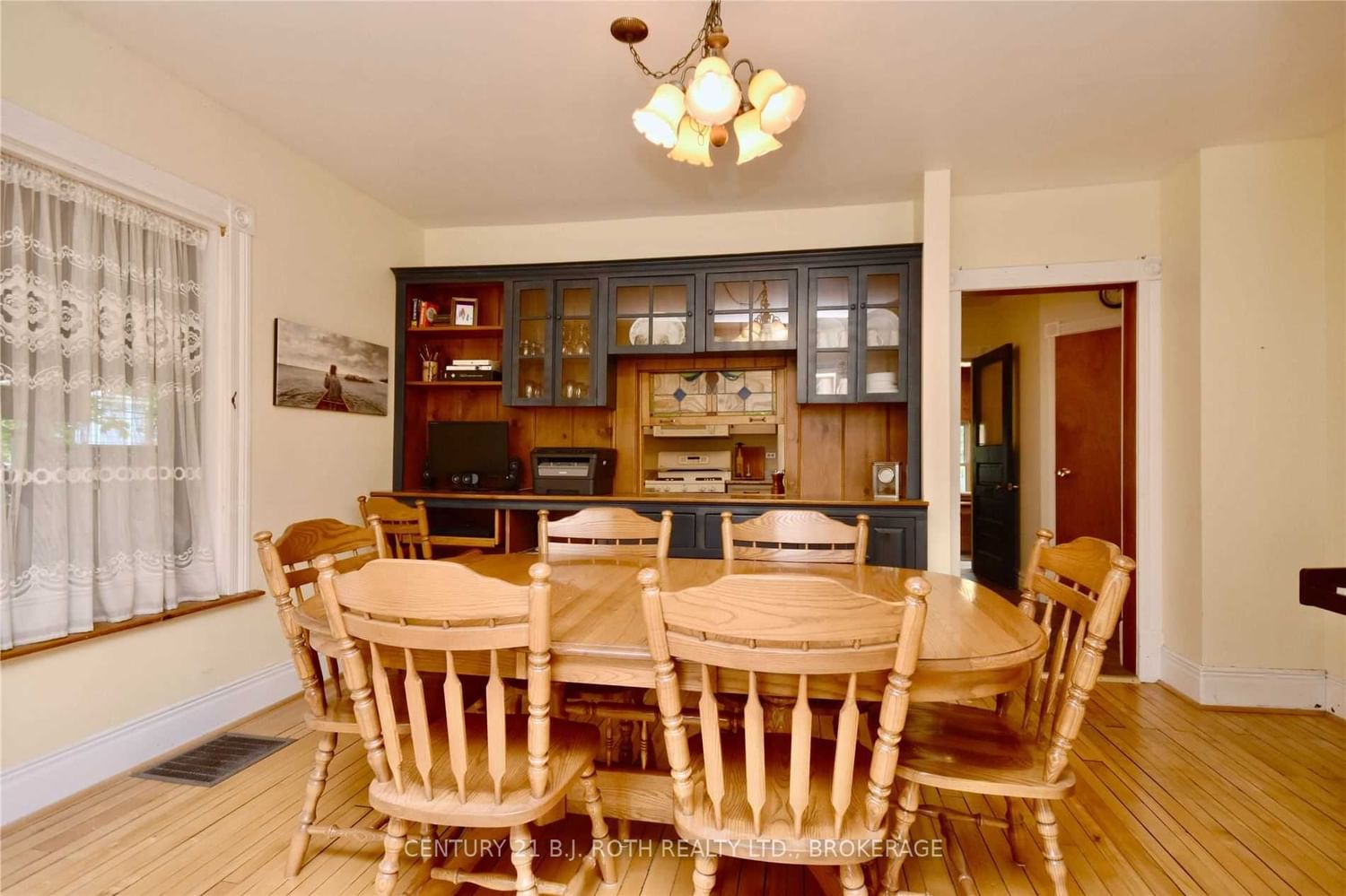 Listing Image 7