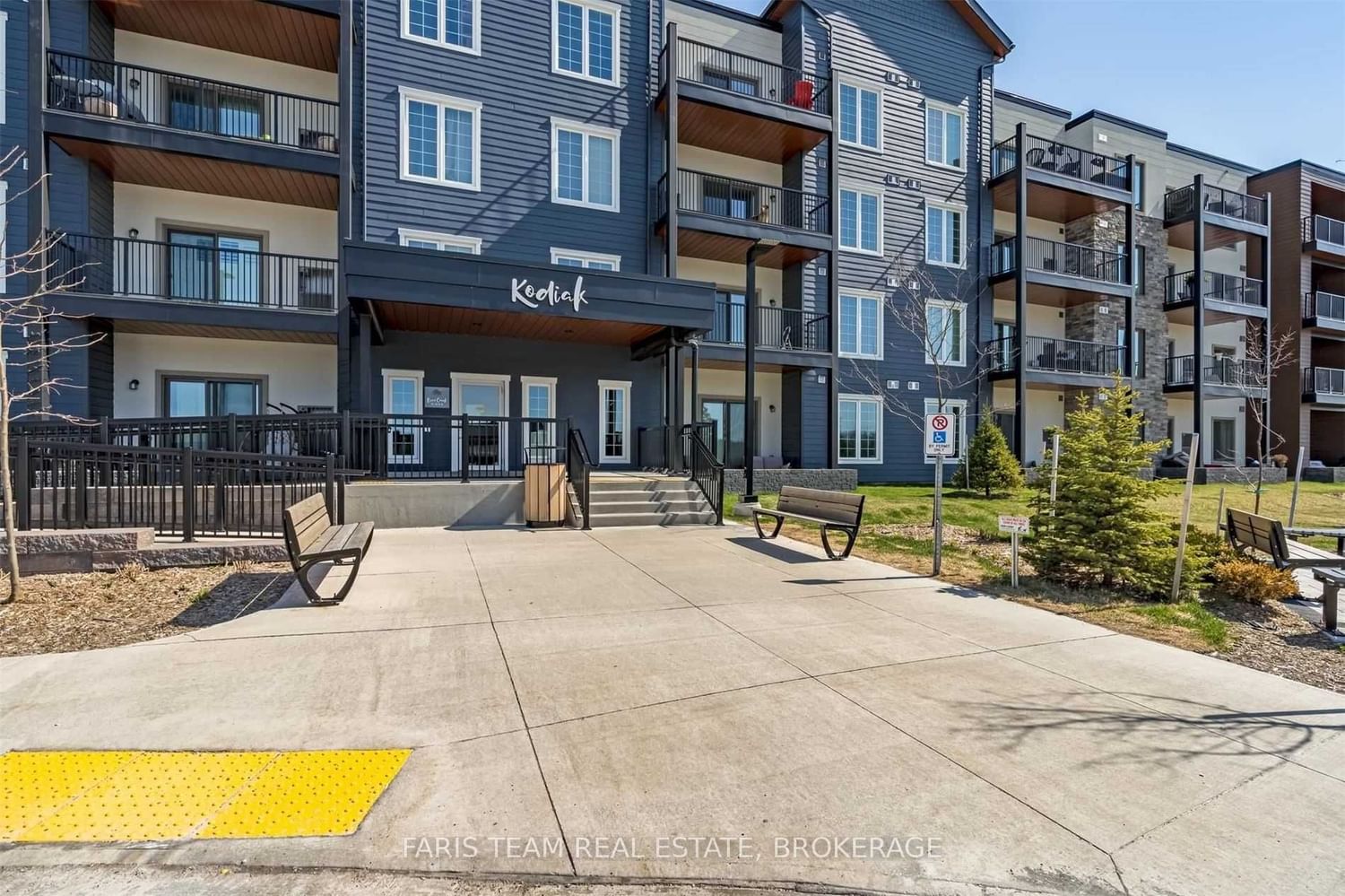 Listing Image 6