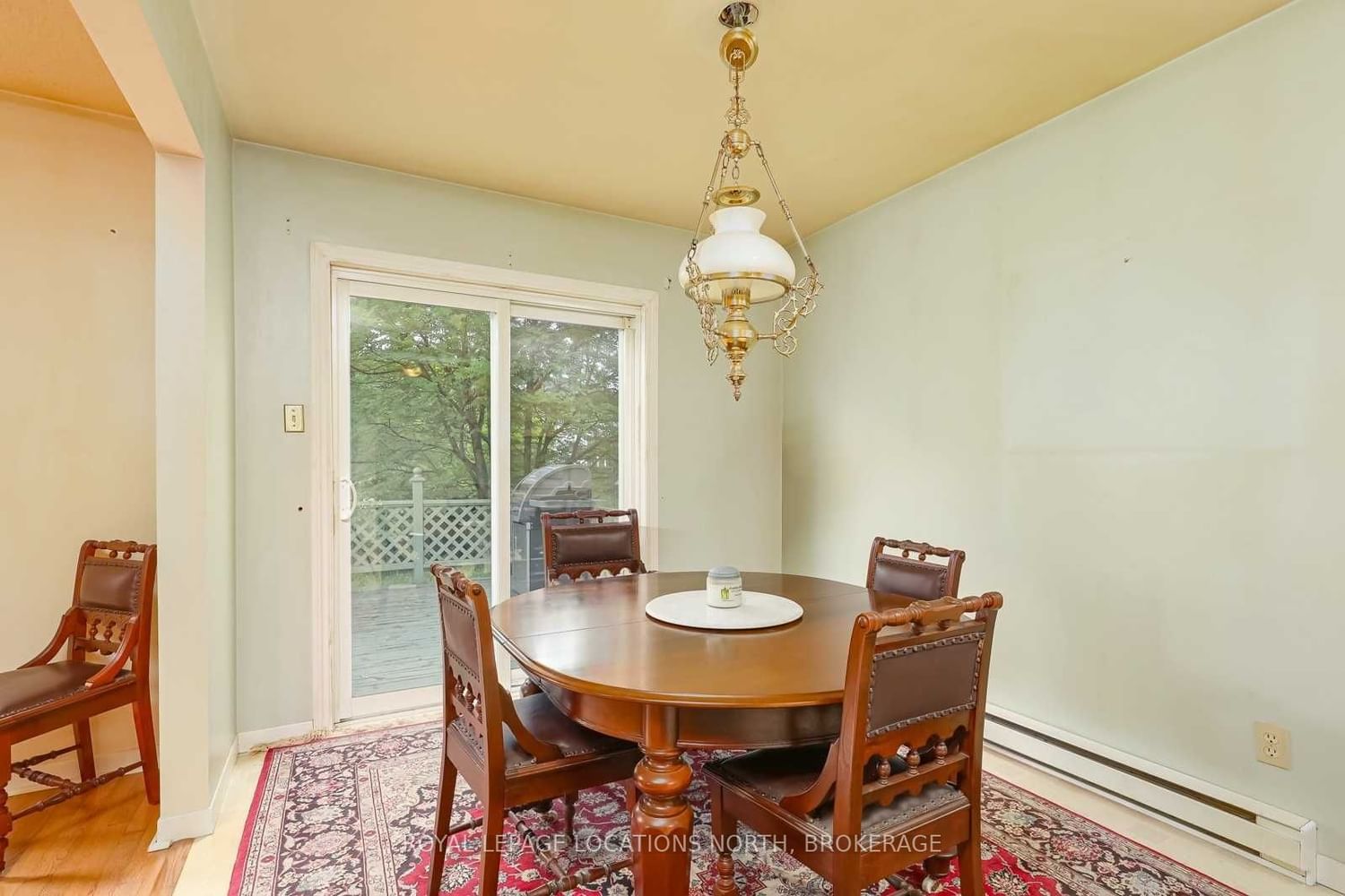 Listing Image 8