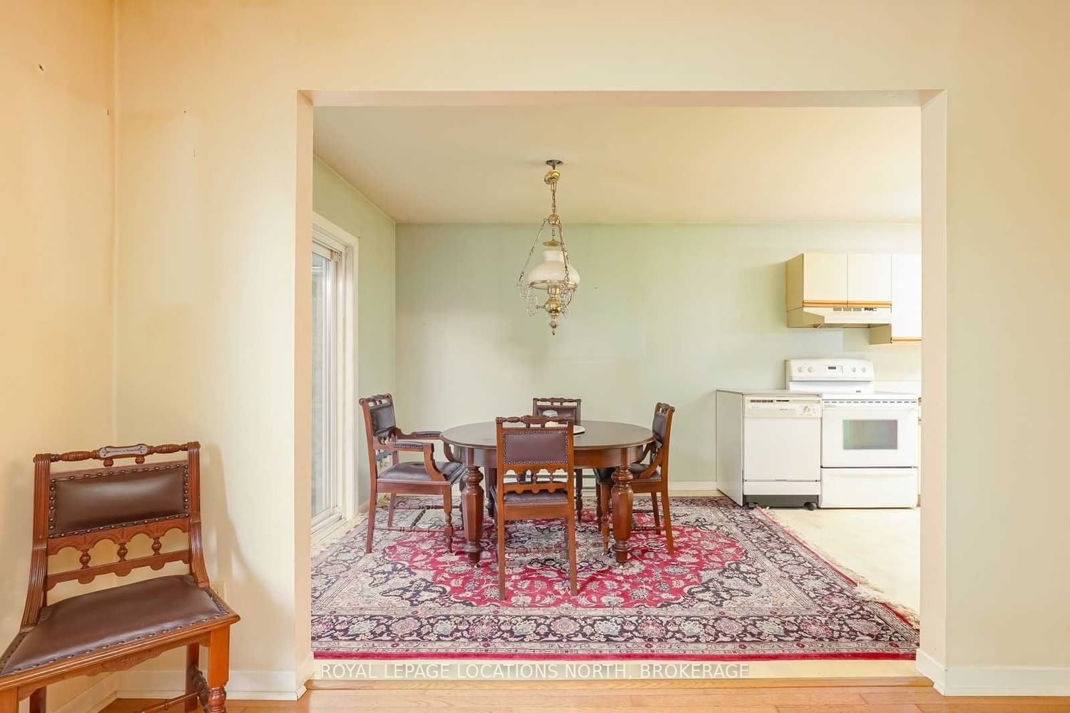 Listing Image 9