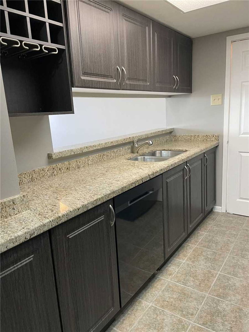 508 - 75 Ellen St, Barrie, L4N 7R6 | Image 3