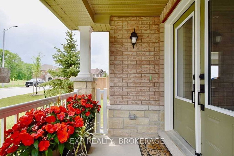 2 Cypress Point St, Barrie, L49 6J9 | Image 3