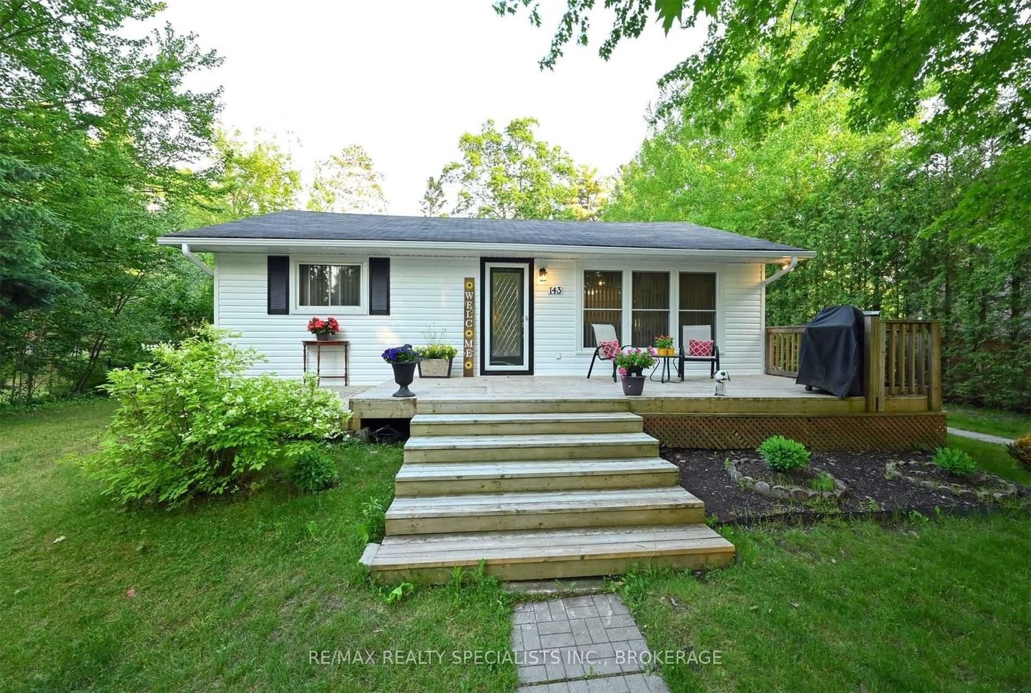 Listing Image 5