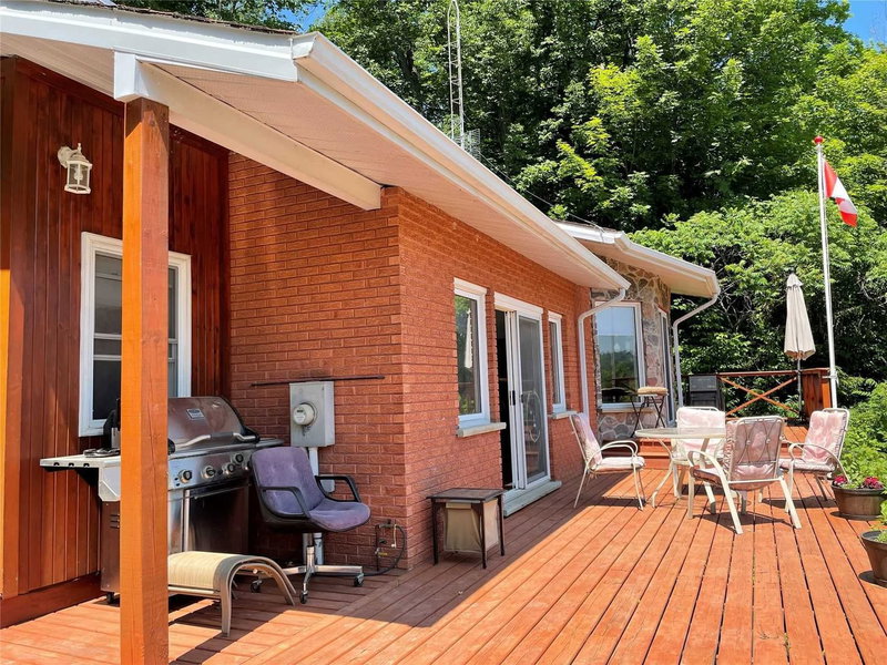 468 Champlain Rd, Penetanguishene, L9M 1S4 | Image 3