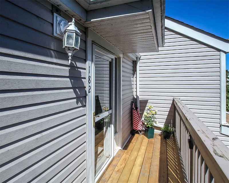 182 - 49 Trott Blvd, Collingwood, L9Y 5B8 | Image 3