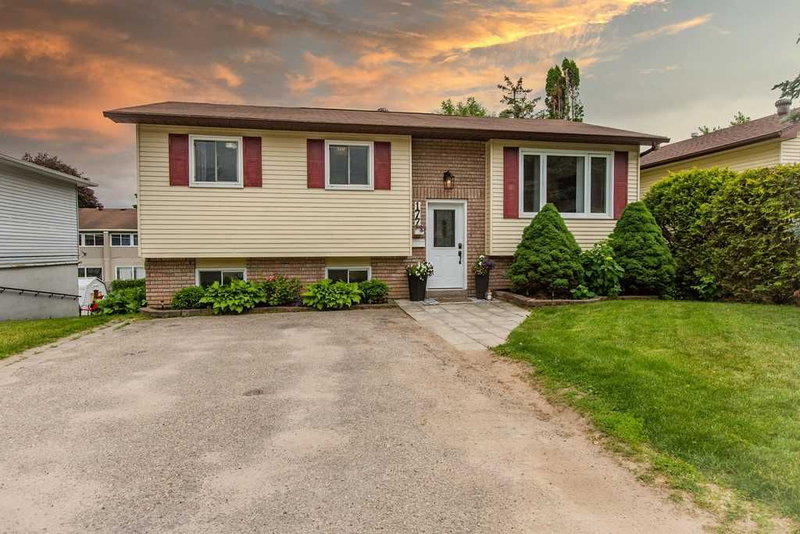 177 Shannon St, Orillia, L3V 7B6 | Image 2