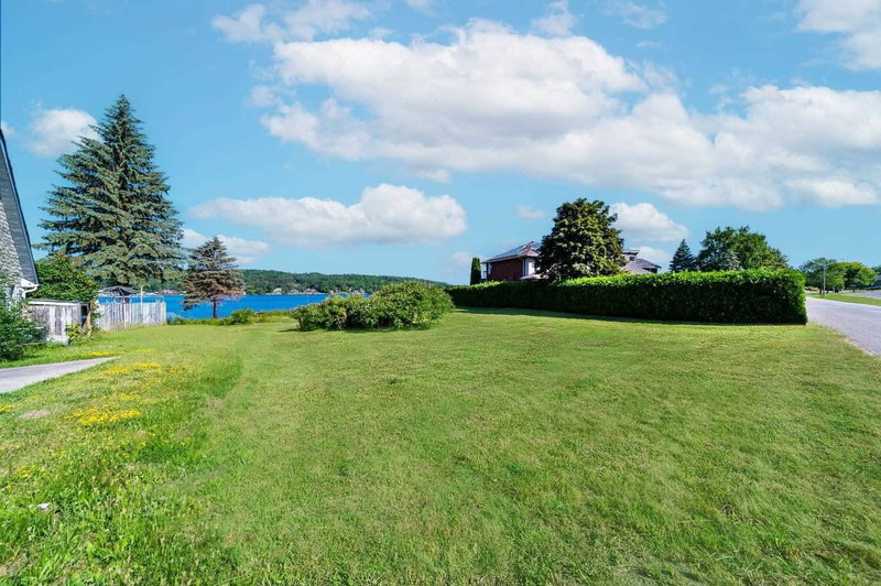 46 Beck Blvd, Penetanguishene, L9M 1E2 | Image 3