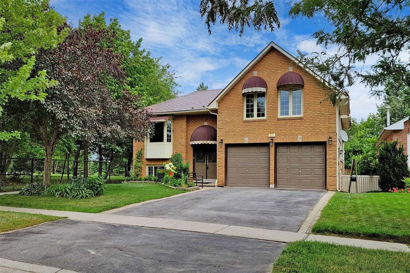 17 Barre Dr, Barrie, L4N7N6 | Image 2