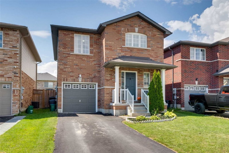 77 White Cres, Barrie, L4N5Z9 | Image 2