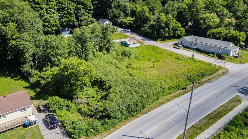 204 Gianetto Dr, Midland, L4R 5J4 | Image 2