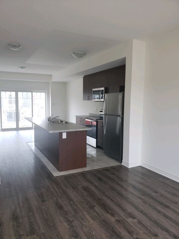 117 Sandhill Crane Dr, Wasaga Beach, L9Z0J5 | Image 2