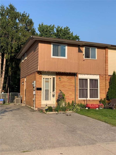 Semi-Detached House sold at 11 Chaucer Crescent, Barrie, Ontario, L4N4T8 - Letitia Heights - MLS: S5766086