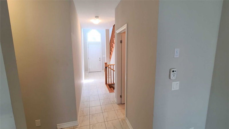 5 Gregory Ave, Collingwood, L9Y 0Z5 | Image 2