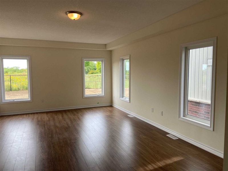 90 Atlantis Dr, Orillia, L3V 8L4 | Image 3