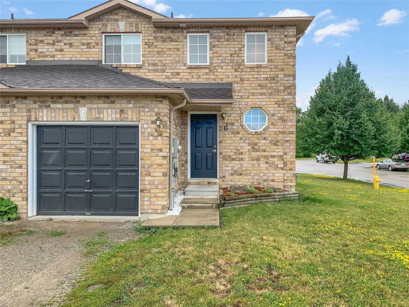 15 Hewitt Pl, Barrie, L4M7B3 | Image 3
