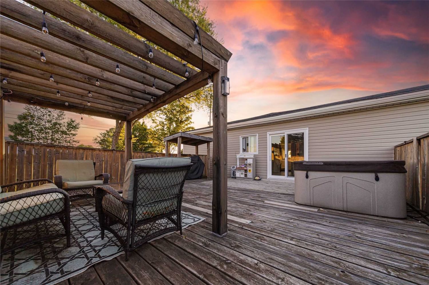 Listing Image 15